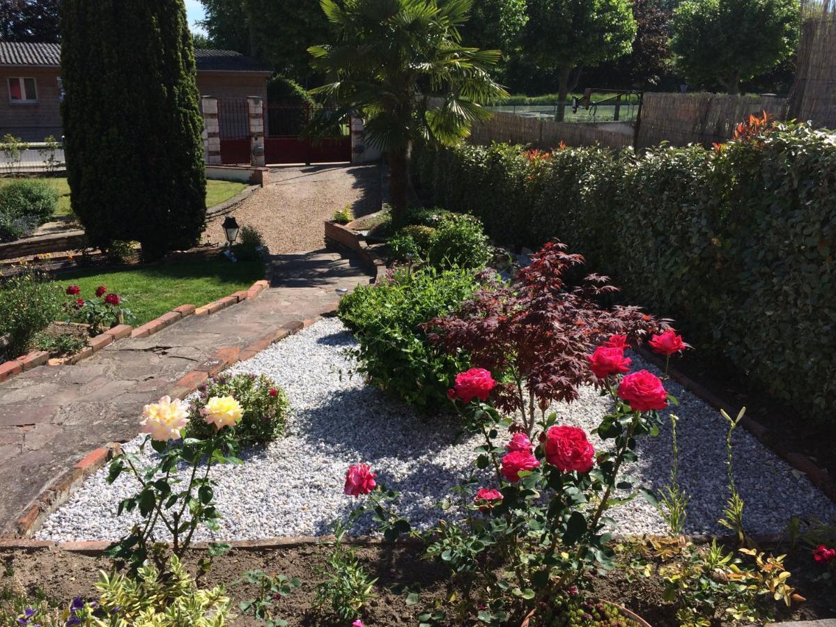La Noisetiere Hotel Noyers-sur-Cher Buitenkant foto