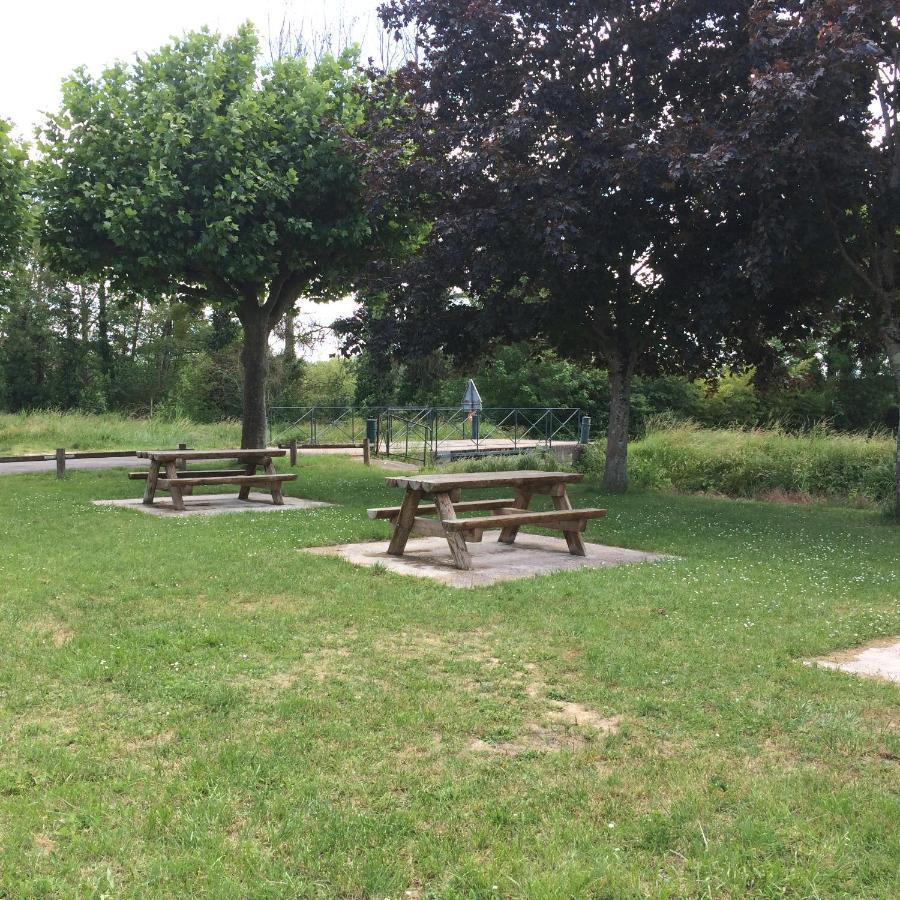 La Noisetiere Hotel Noyers-sur-Cher Buitenkant foto