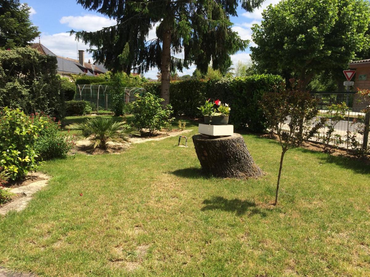 La Noisetiere Hotel Noyers-sur-Cher Buitenkant foto