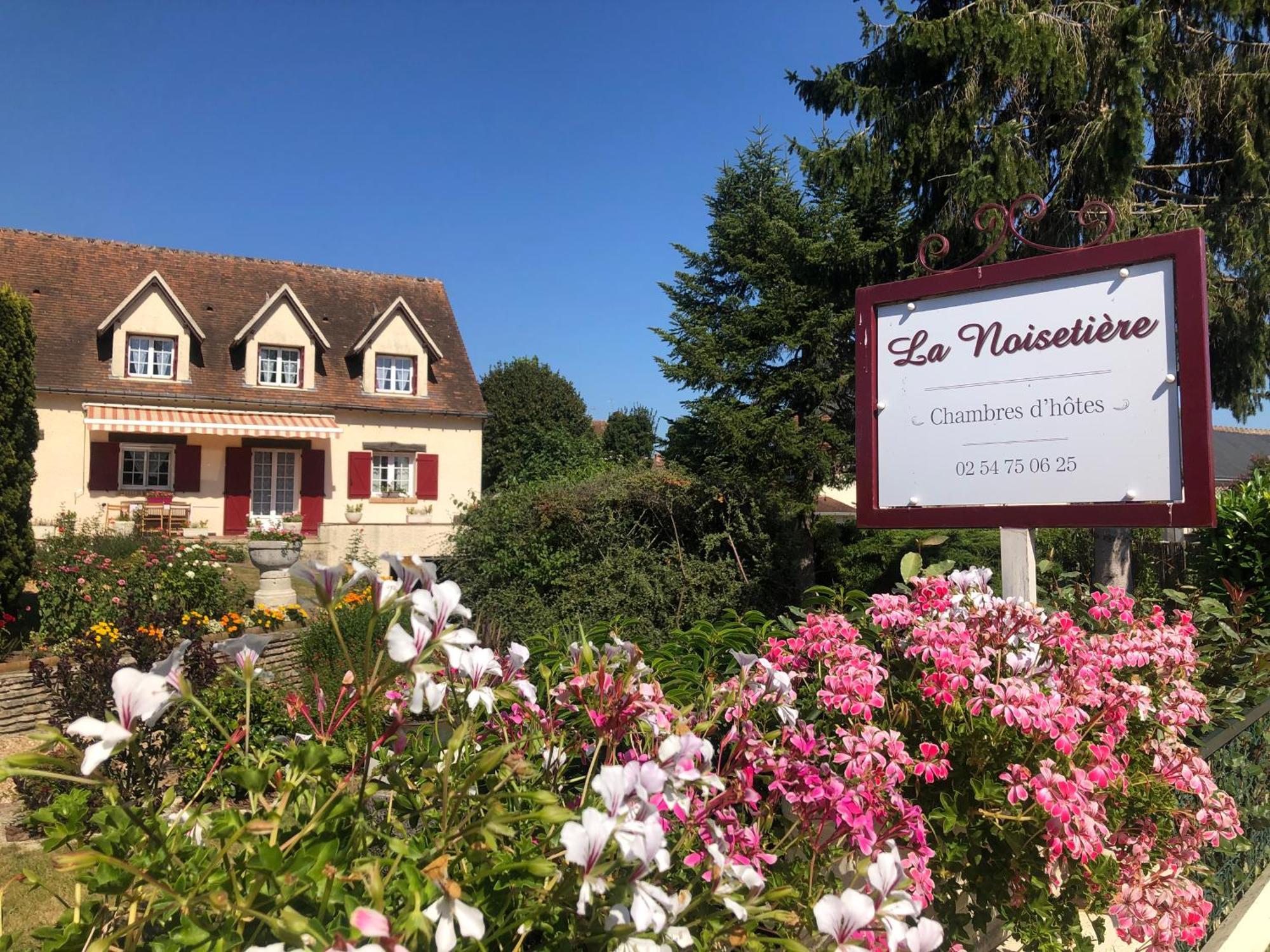 La Noisetiere Hotel Noyers-sur-Cher Buitenkant foto